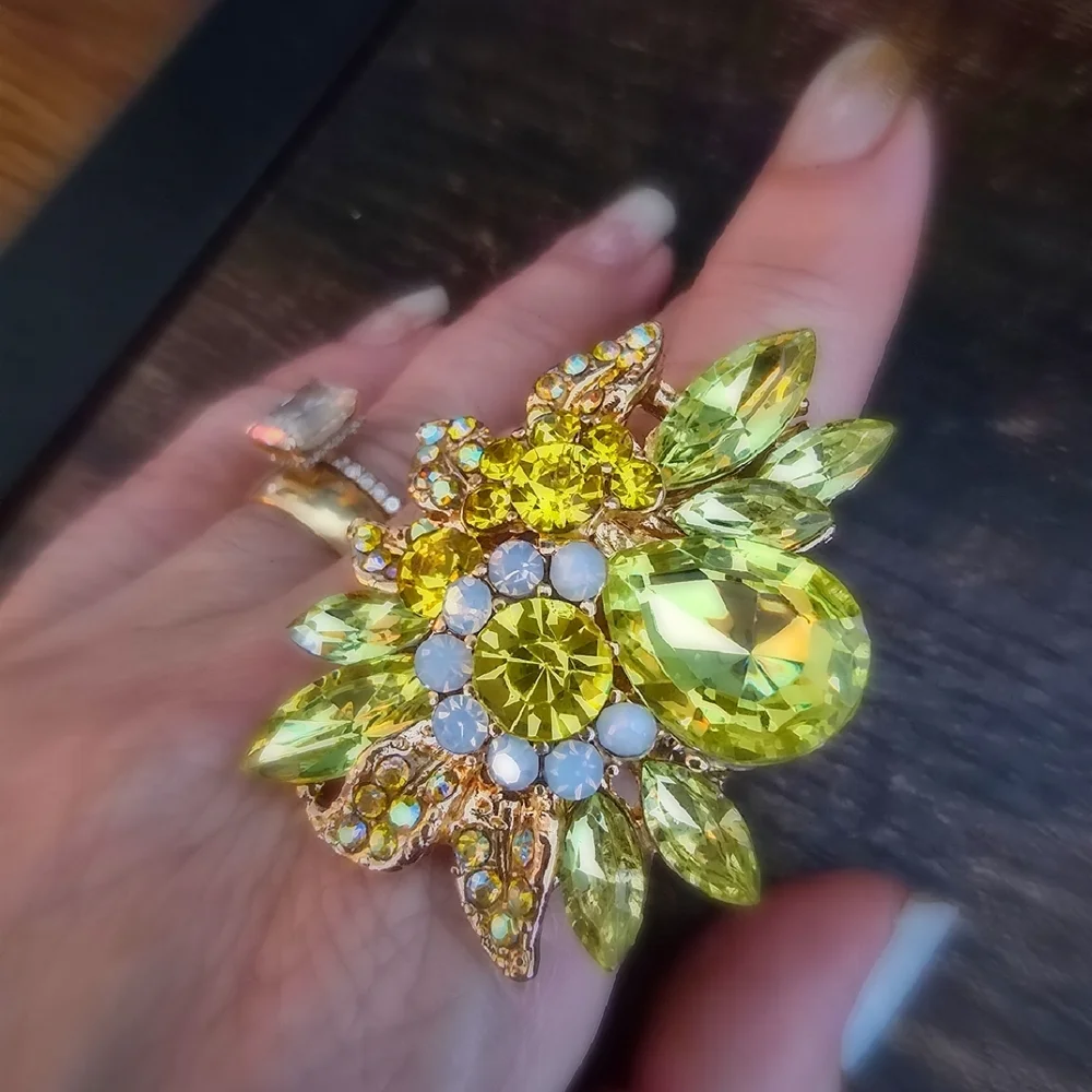 Yellow Crystal Gemstone Floral Stretch Cocktail Ring